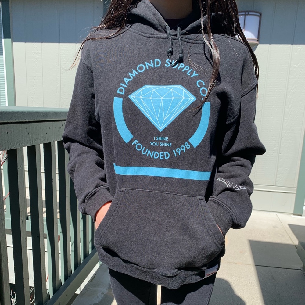 Diamond hoodie size medium in girls!